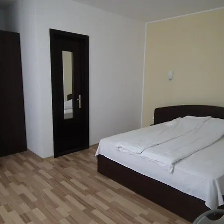 Quarto em Acomodações Particulares Dg *