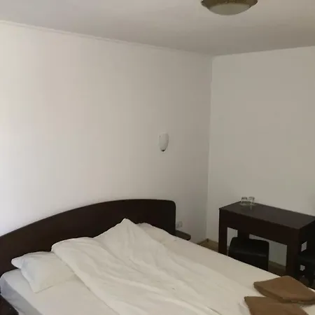 Dg Quarto em Acomodações Particulares *